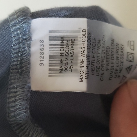 Vince Camuto Sleeveless Top Size Medium - Picture 5 of 6